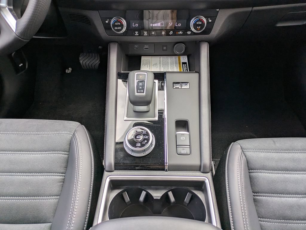 New 2026 Nissan Rogue SL AWD/4WD image 18