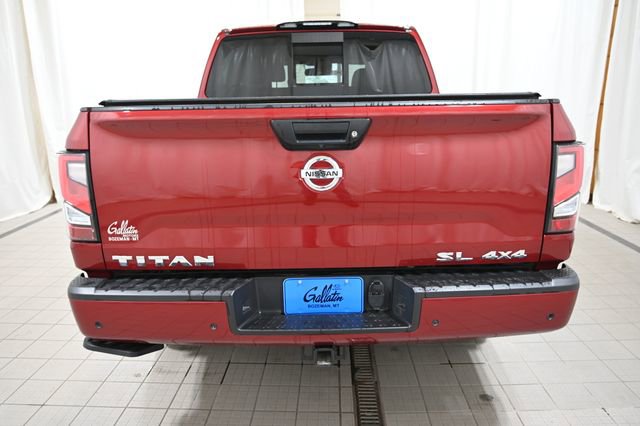 Used 2021 Nissan Titan SL AWD/4WD image 12