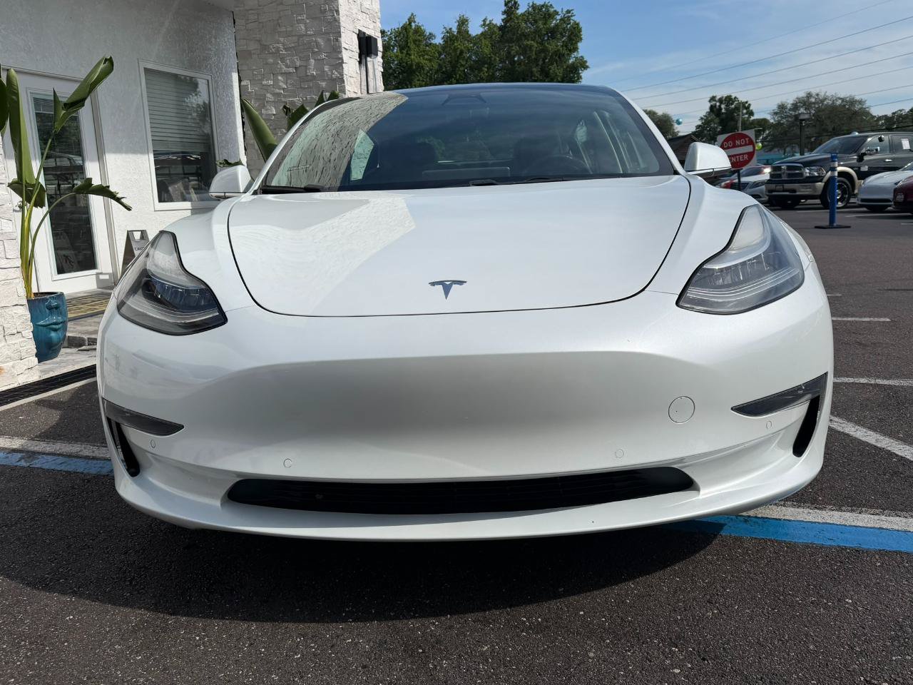 Used 2019 Tesla Model 3 Mid Range RWD image 4