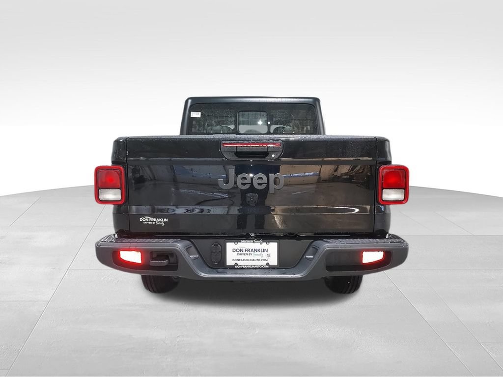 New 2026 Jeep Gladiator Sport AWD/4WD image 7