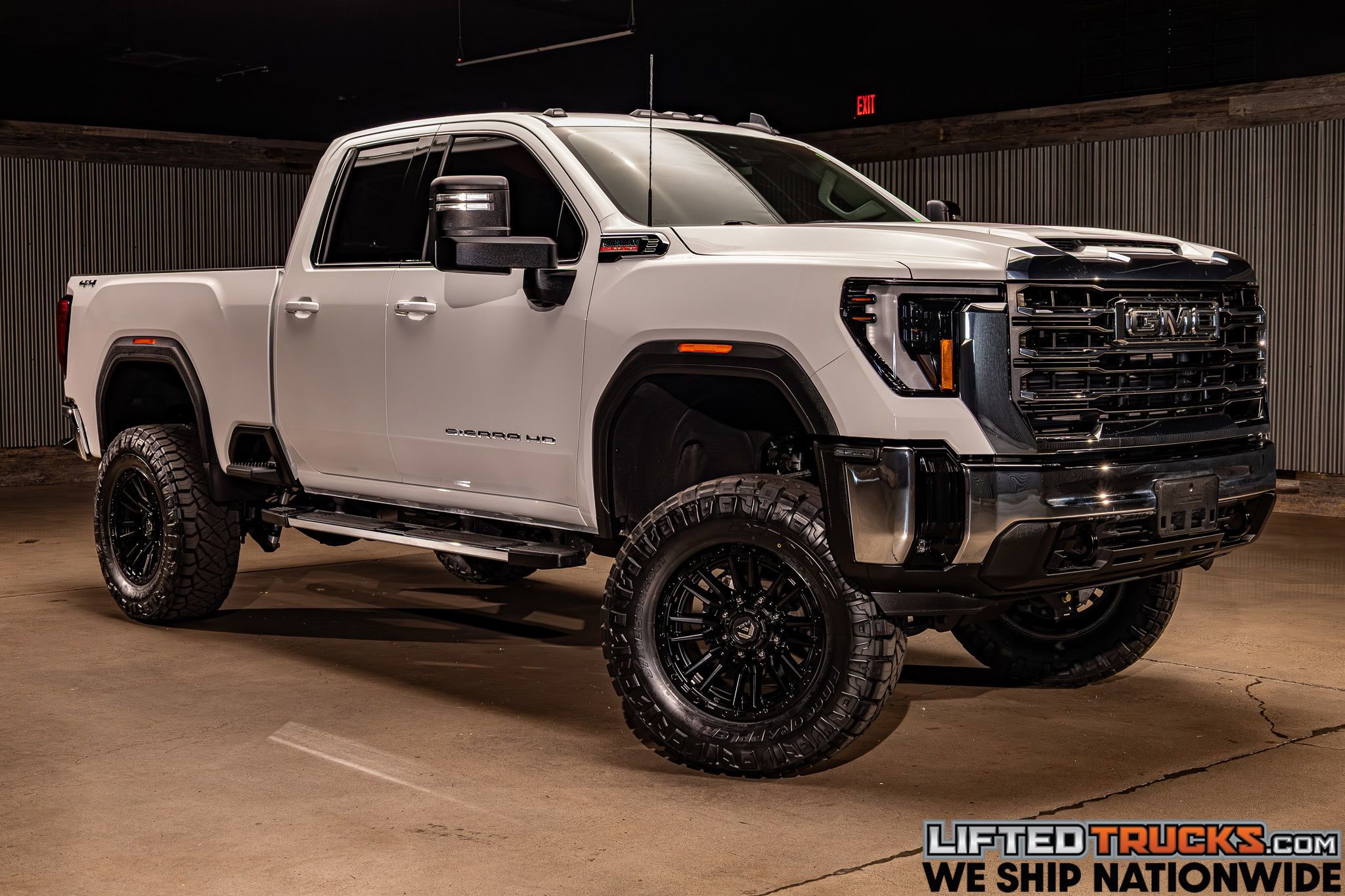 Used 2024 GMC Sierra 2500 SLE w/ SLE Convenience Package image 1