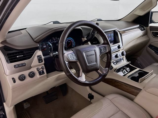 Used 2020 GMC Yukon XL Denali AWD/4WD image 39