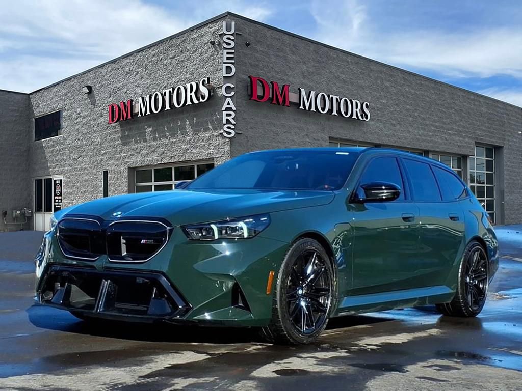 Used 2025 BMW M5 Touring w/ M Driver's Package image 1