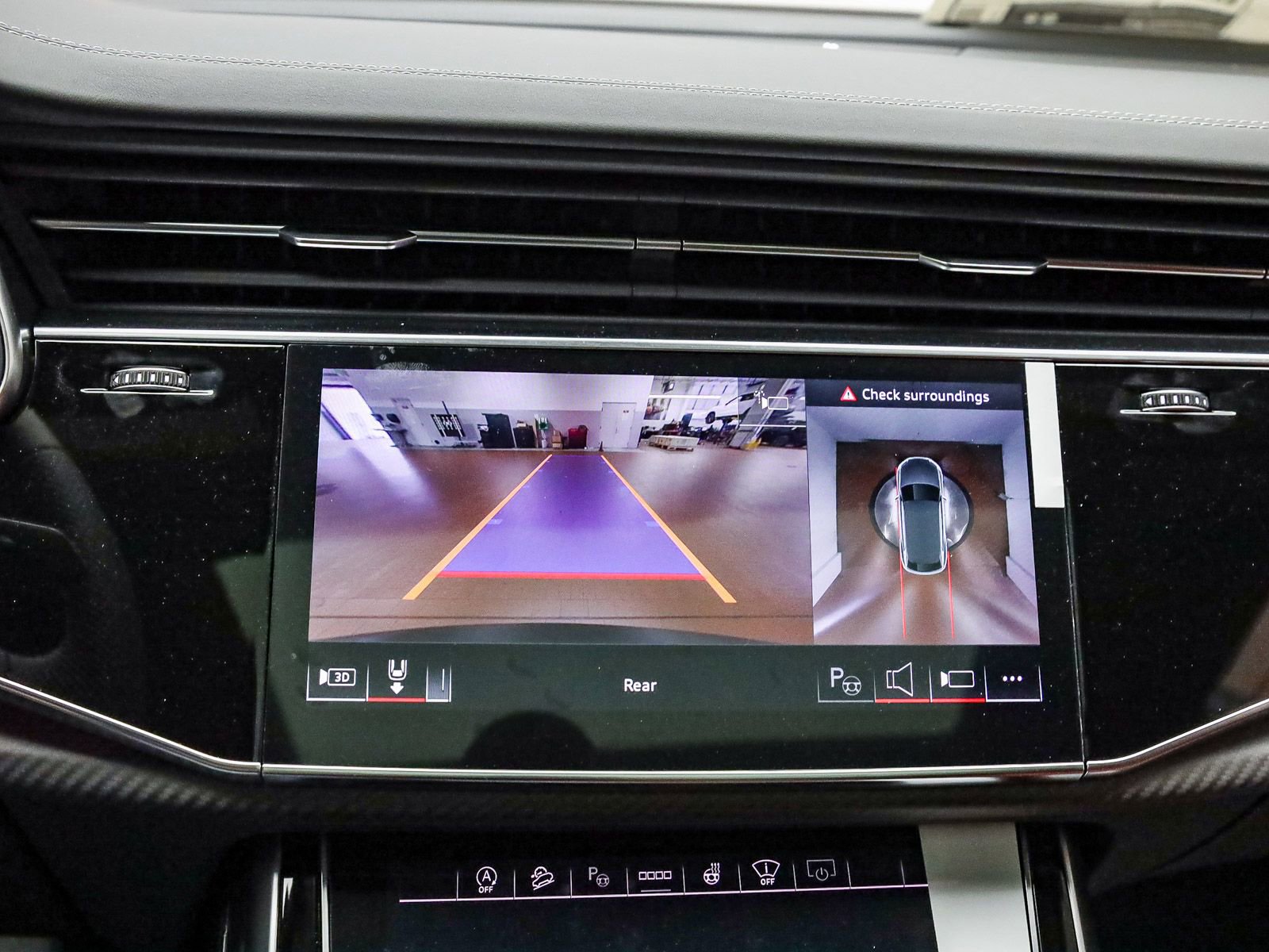 New 2026 Audi SQ8 Prestige image 28