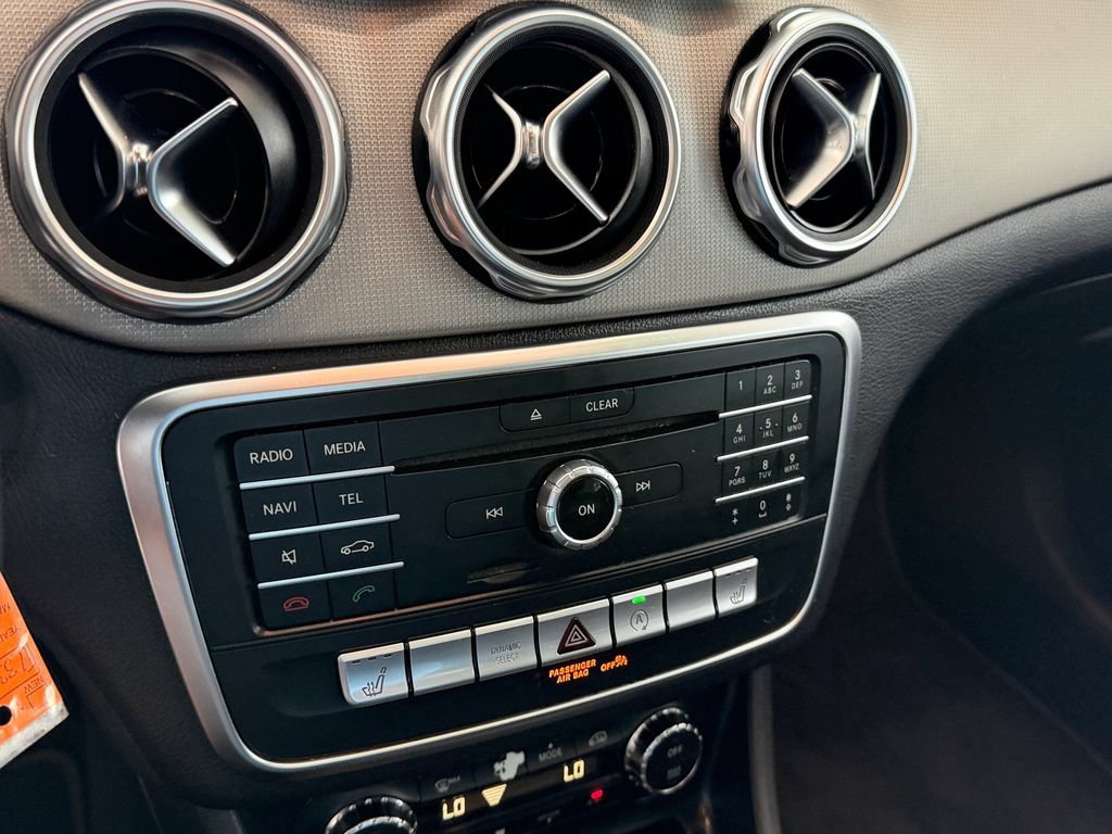 Used 2018 Mercedes-Benz GLA 250 image 21