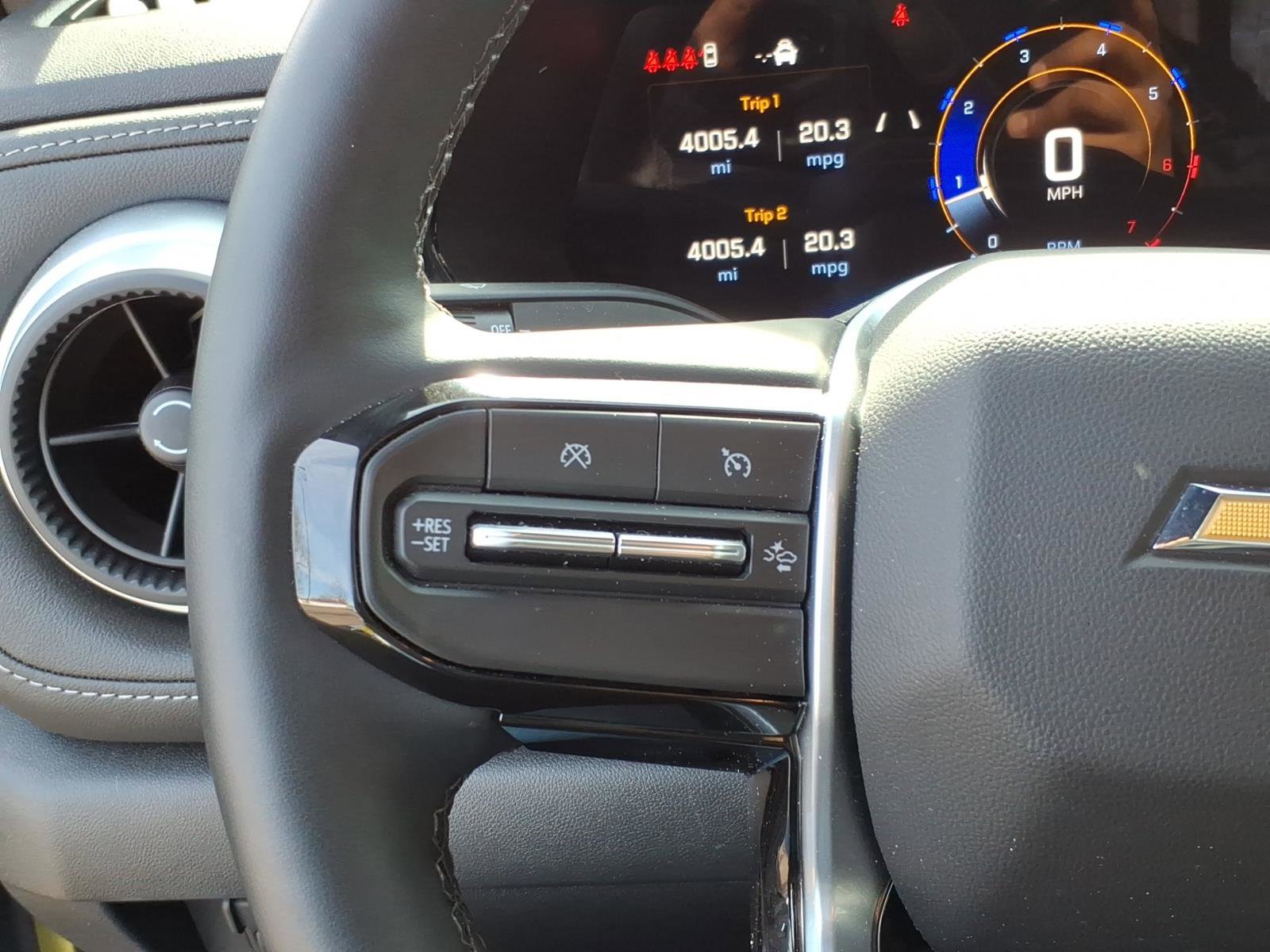 Used 2025 Chevrolet Colorado W/T w/ Advanced Trailering Package RWD image 16
