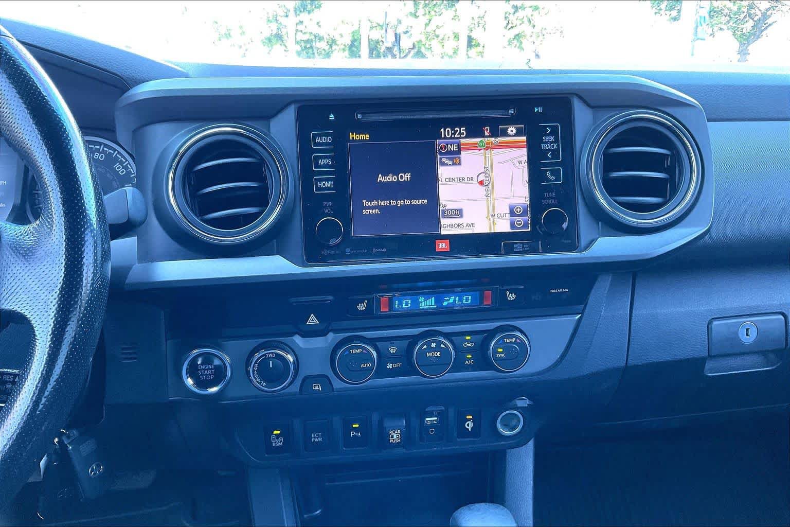 Used 2019 Toyota Tacoma TRD Off-Road AWD/4WD image 29