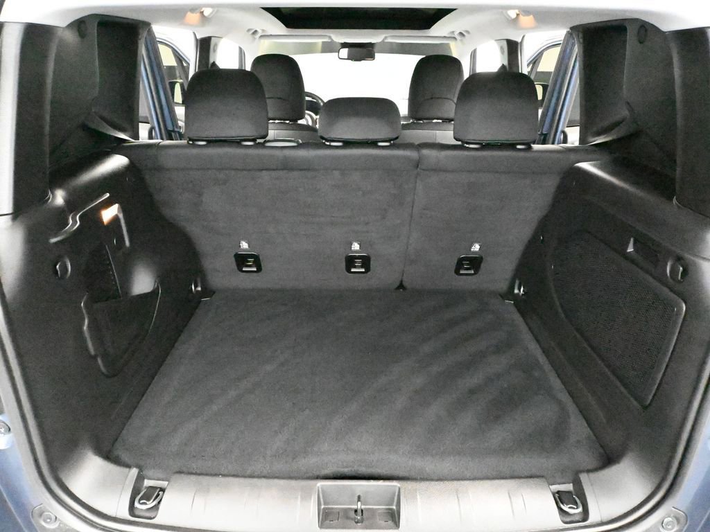 Used 2023 Jeep Renegade Latitude w/ Sun/Sound Group image 41