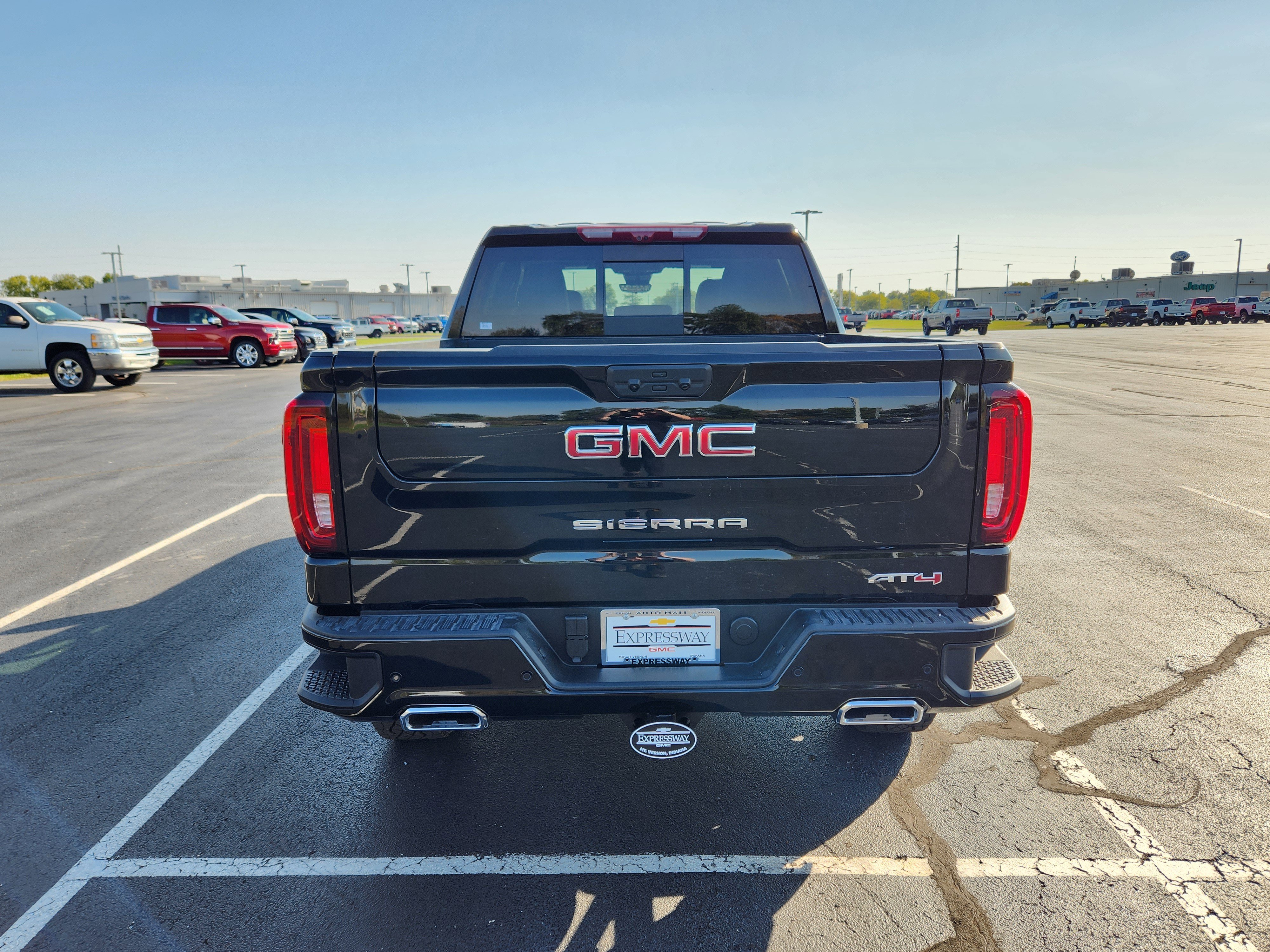 New 2026 GMC Sierra 1500 AT4 w/ AT4 Premium Package image 4