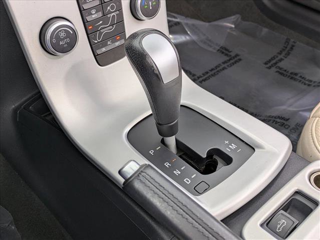 Used 2013 Volvo C70 T5 FWD image 13