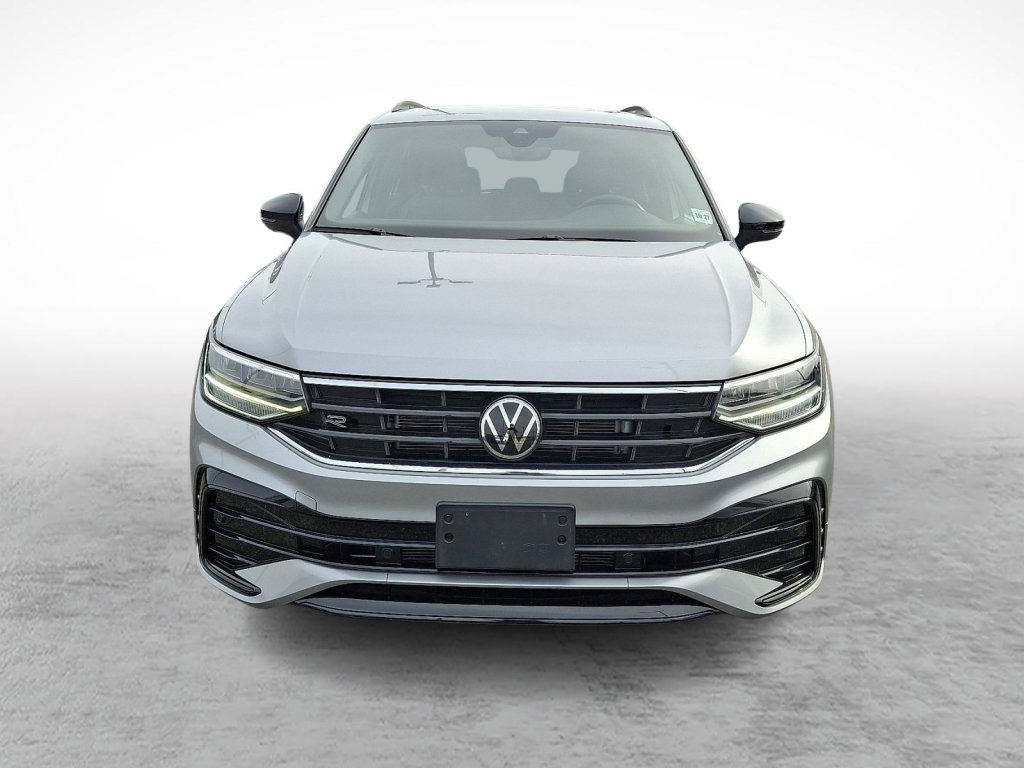 Used 2023 Volkswagen Tiguan SE R-Line image 8