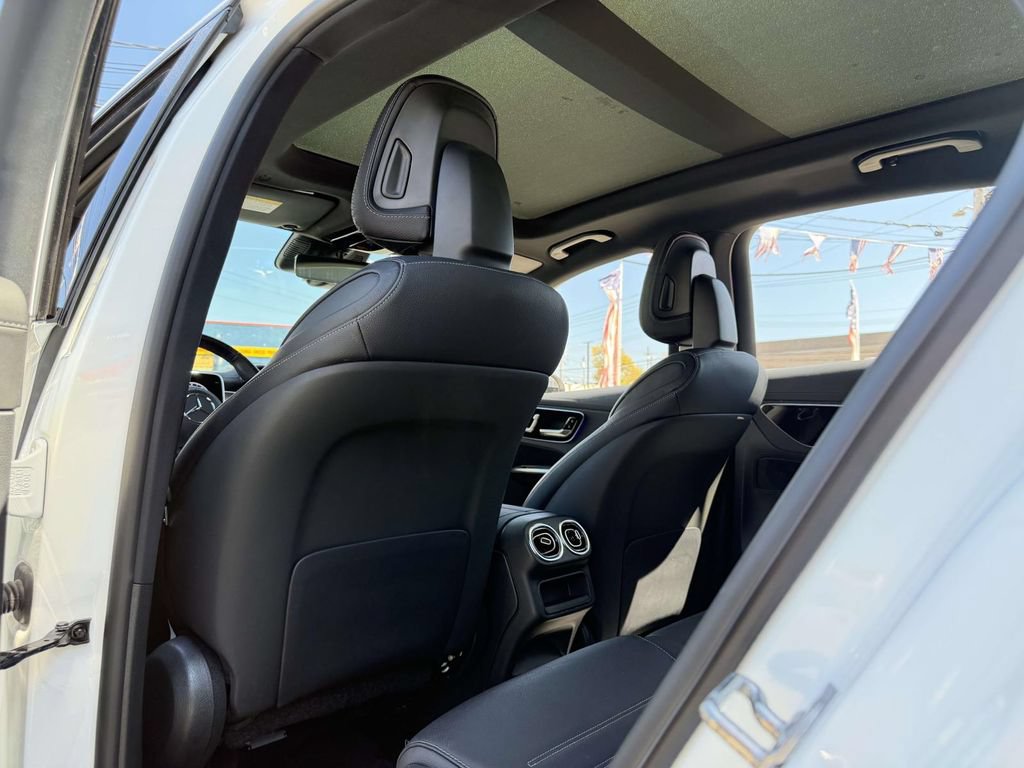 Used 2025 Mercedes-Benz GLC 43 AMG 4MATIC image 20