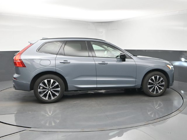 Used 2024 Volvo XC60 B5 Plus w/ Climate Package AWD/4WD image 9
