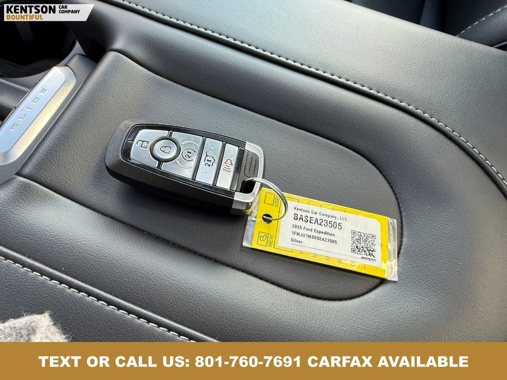 Used 2025 Ford Expedition Platinum image 46