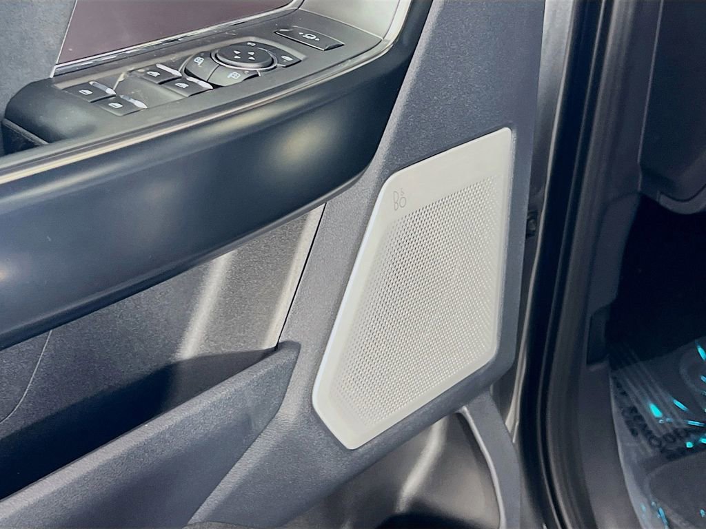 New 2026 Ford F250 Platinum image 13