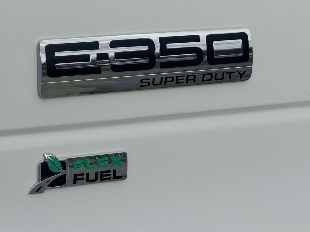 Used 2019 Ford E-350 and Econoline 350 Super Duty RWD image 6