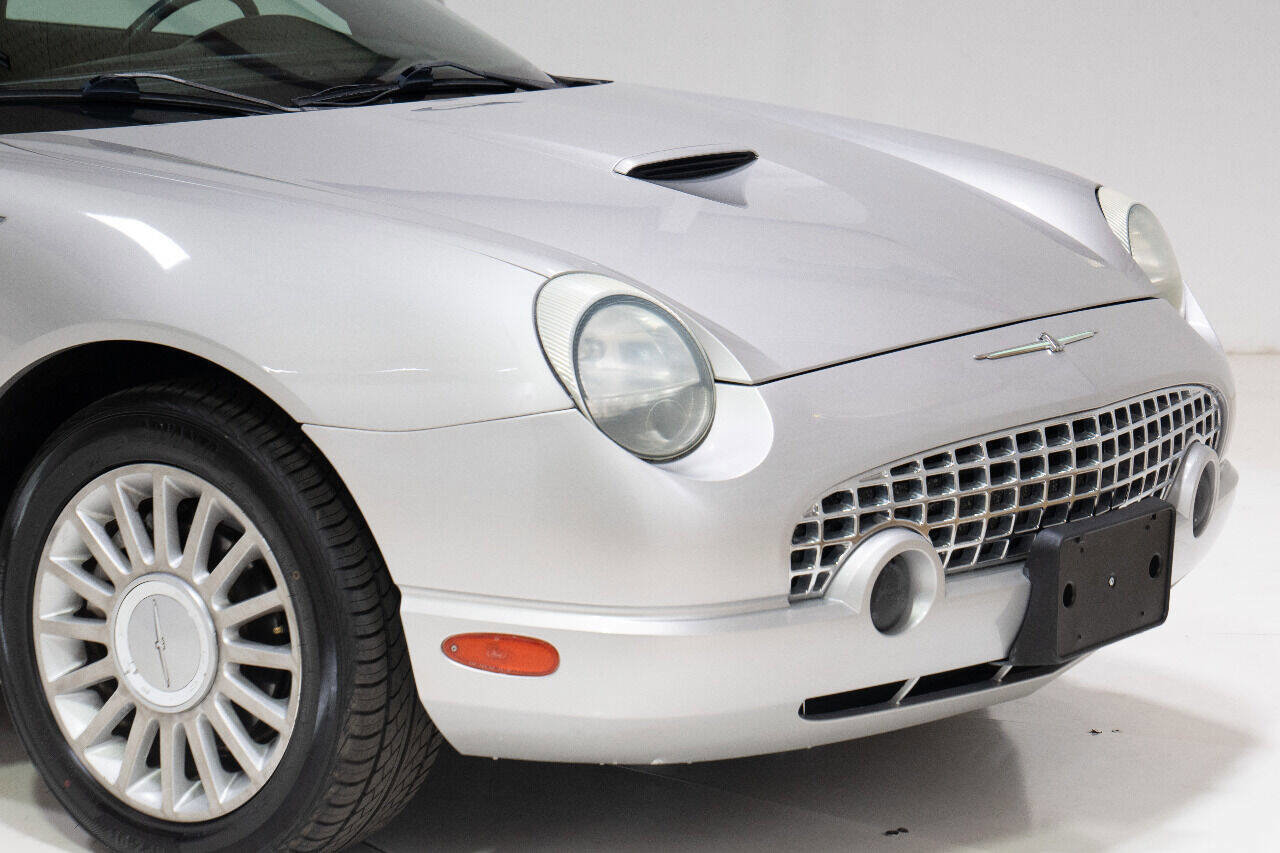 Used 2005 Ford Thunderbird Deluxe image 12