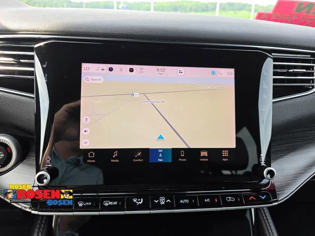 Used 2023 Jeep Wagoneer Series III w/ Preferred Equipment Group AWD/4WD image 18