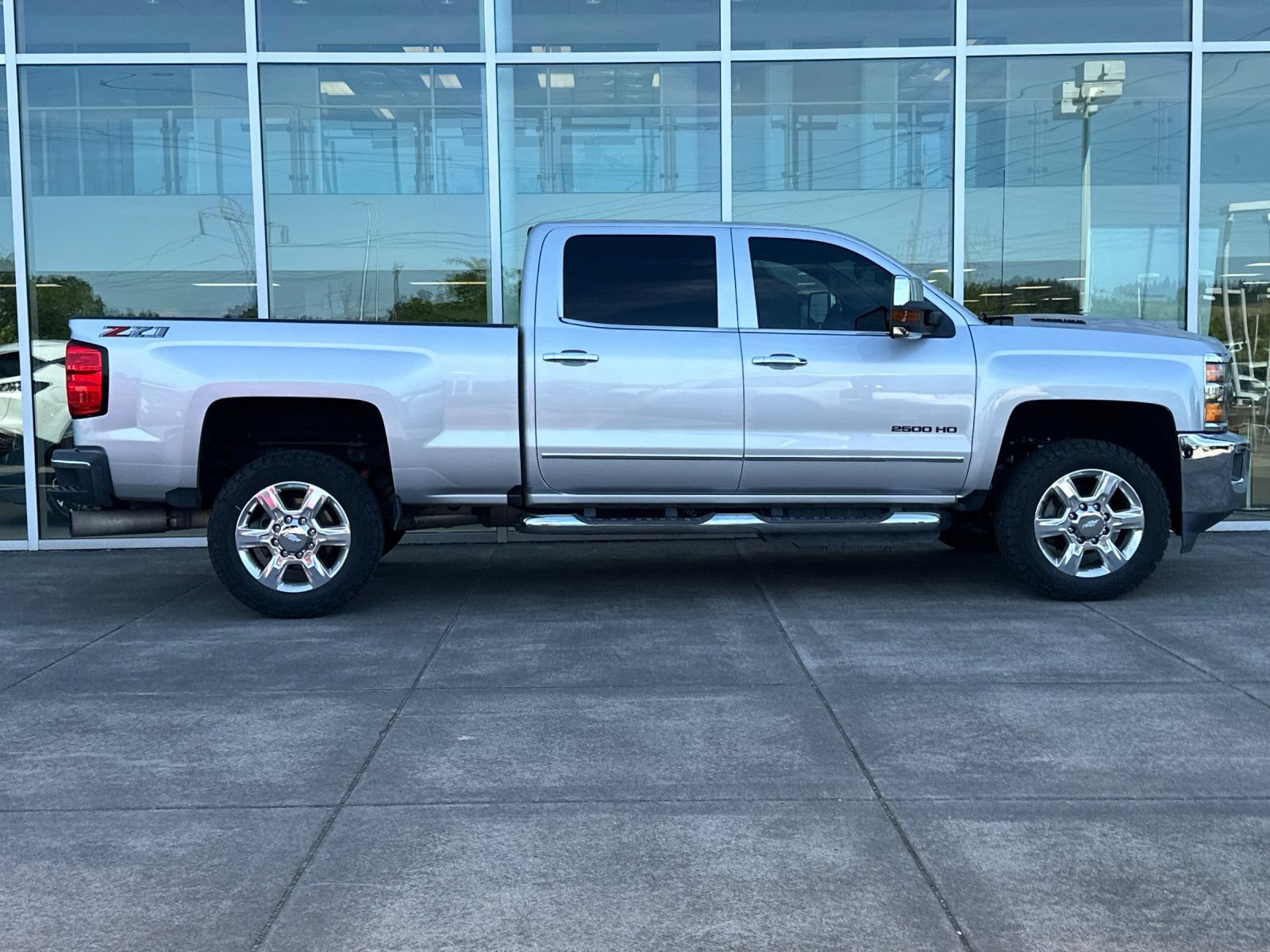 Used 2018 Chevrolet Silverado 2500 LTZ w/ Duramax Plus Package AWD/4WD image 2