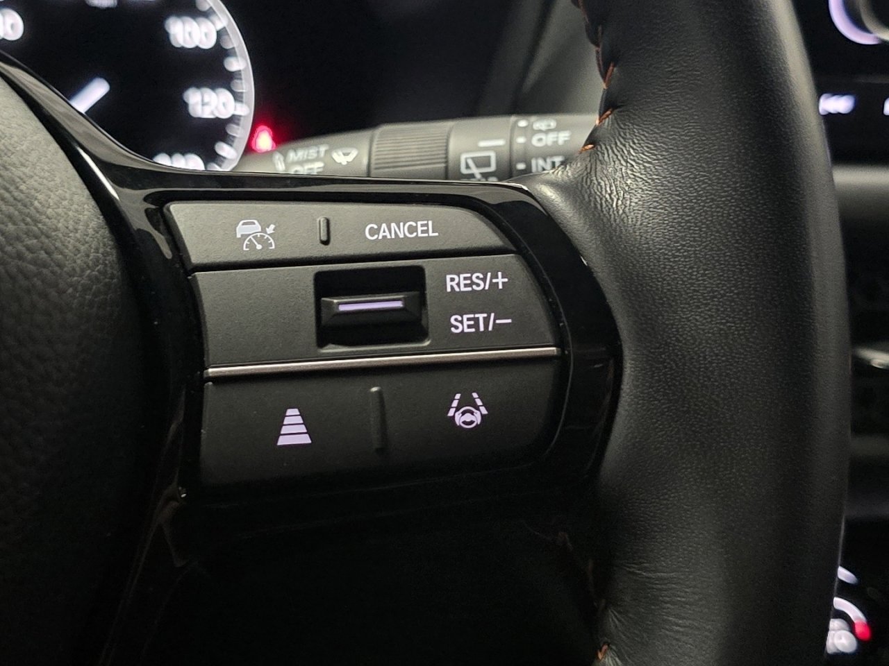 Used 2023 Subaru Impreza 2.0i Sport image 30