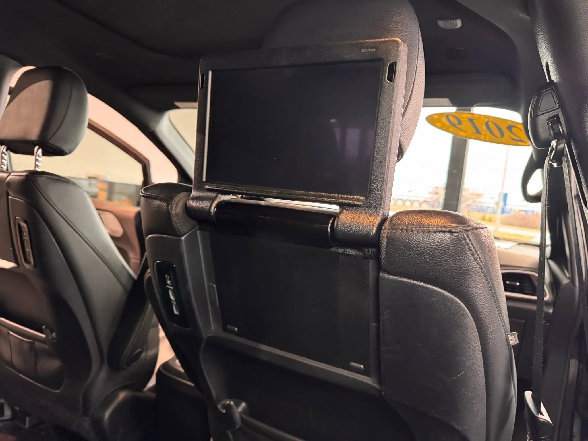 Used 2019 Chrysler Pacifica Touring-L Plus w/ Advanced Safetytec Group FWD image 18