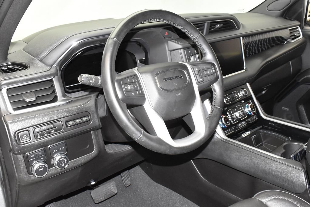 Used 2023 GMC Yukon Denali AWD/4WD image 17