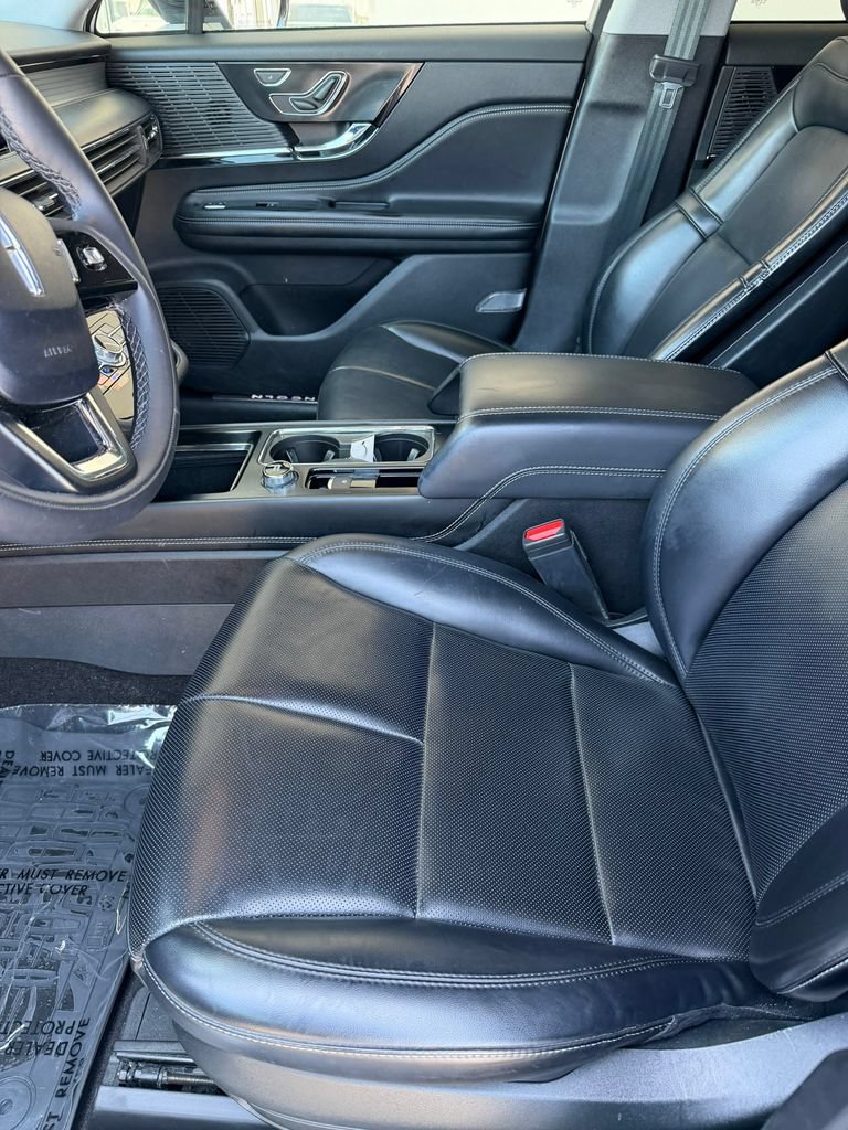 Used 2022 Lincoln Corsair AWD w/ Equipment Group 101A image 9