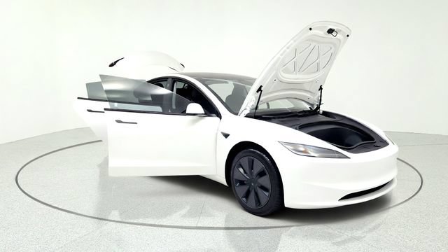 Used 2025 Tesla Model 3 RWD image 11