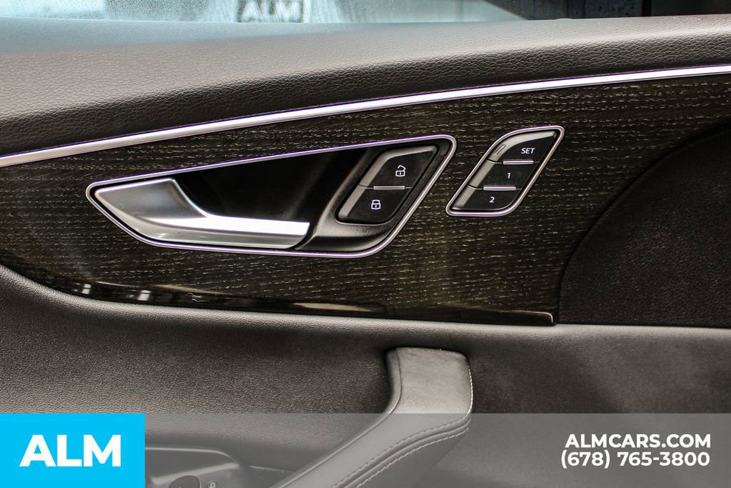 Used 2024 Audi Q8 Premium Plus w/ Premium Plus Package image 41