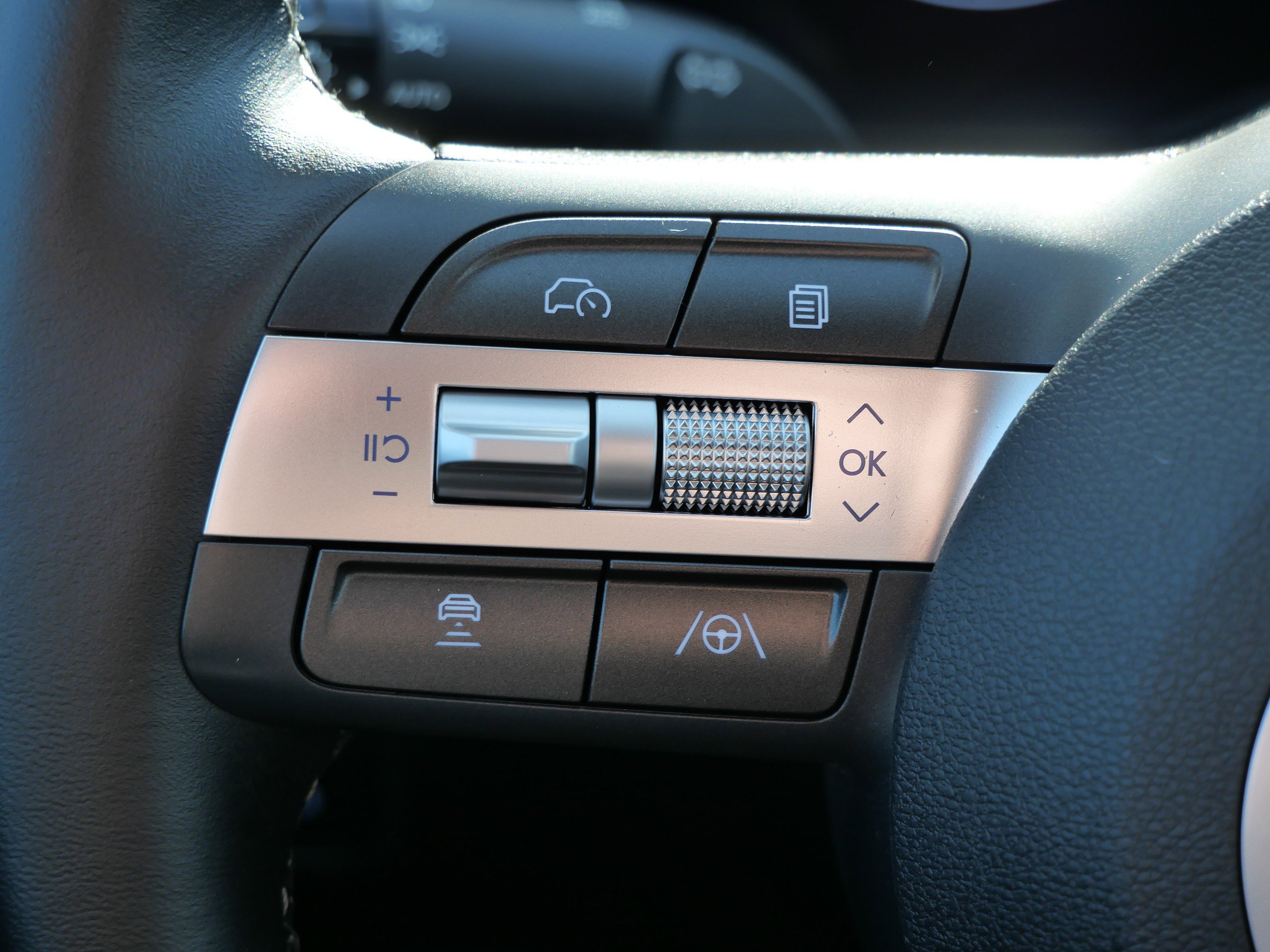 Certified 2026 Hyundai Kona SEL Sport image 33