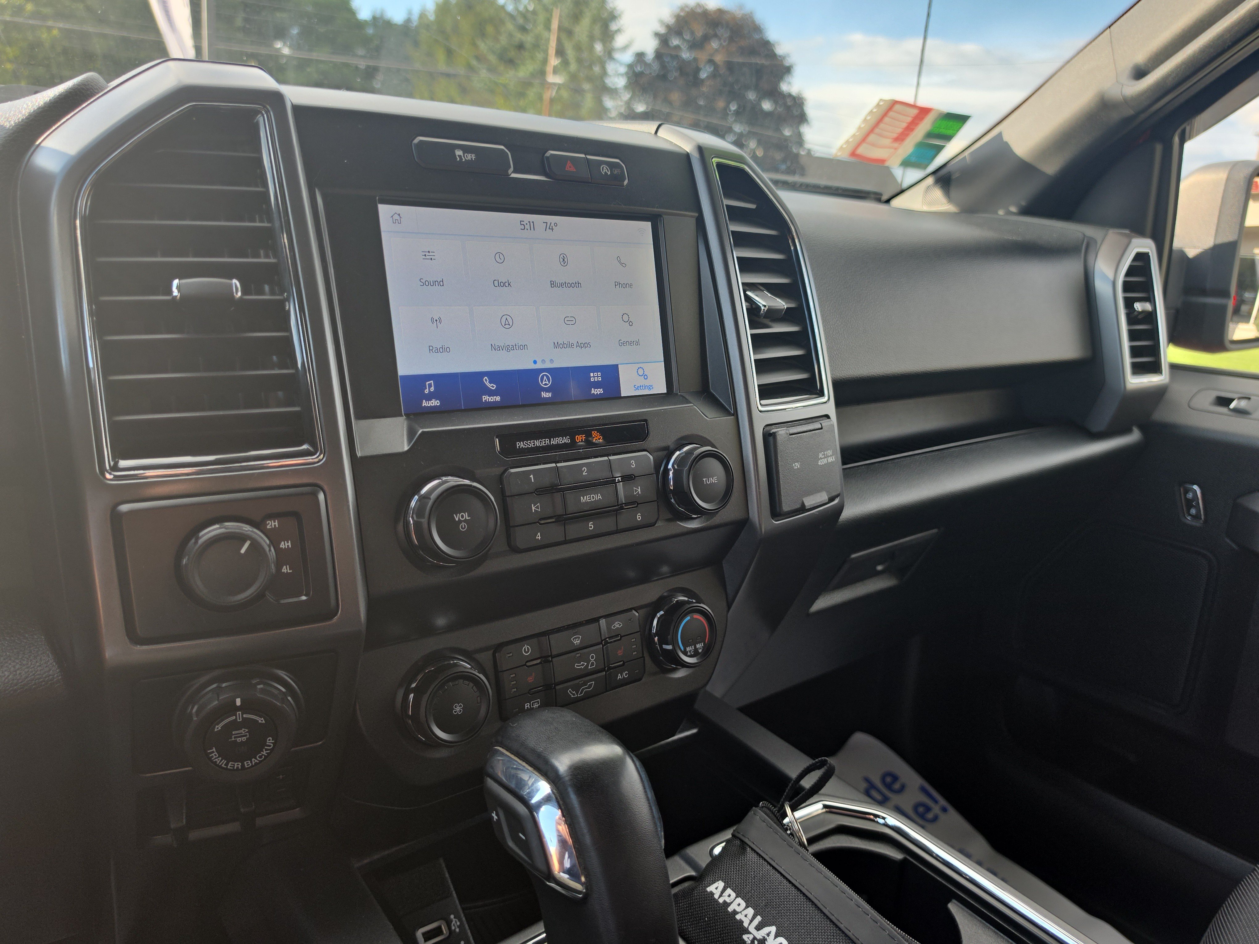 Used 2019 Ford F150 XLT w/ Equipment Group 302A Luxury AWD/4WD image 24