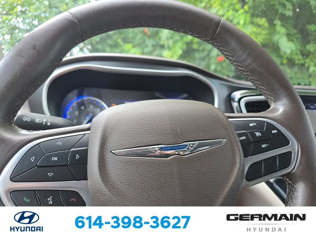 Used 2020 Chrysler Pacifica Touring-L Plus FWD image 22