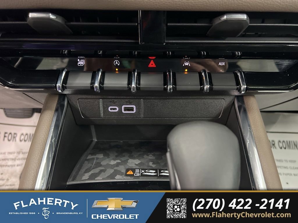 Used 2024 GMC Canyon Denali image 27