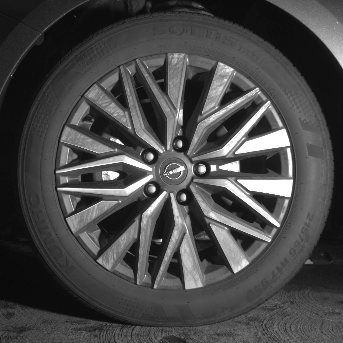Used 2025 Nissan Altima 2.5 SV FWD image 12