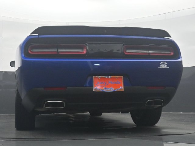 Used 2021 Dodge Challenger SXT w/ Driver Convenience Group RWD image 30