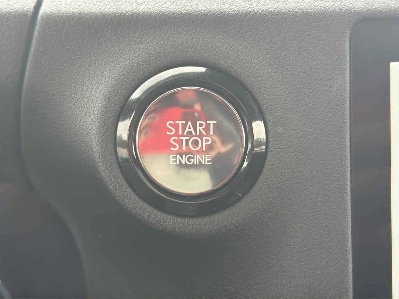 Used 2024 Lexus GX 550 w/ Cold Area Package image 33