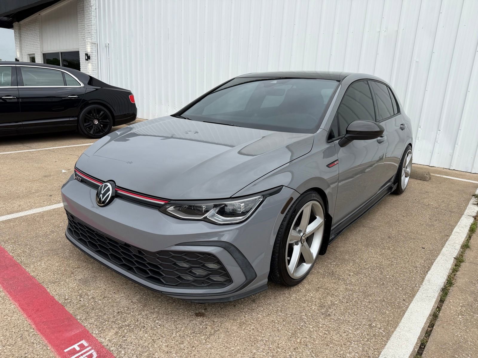 Used 2022 Volkswagen GTI SE image 1
