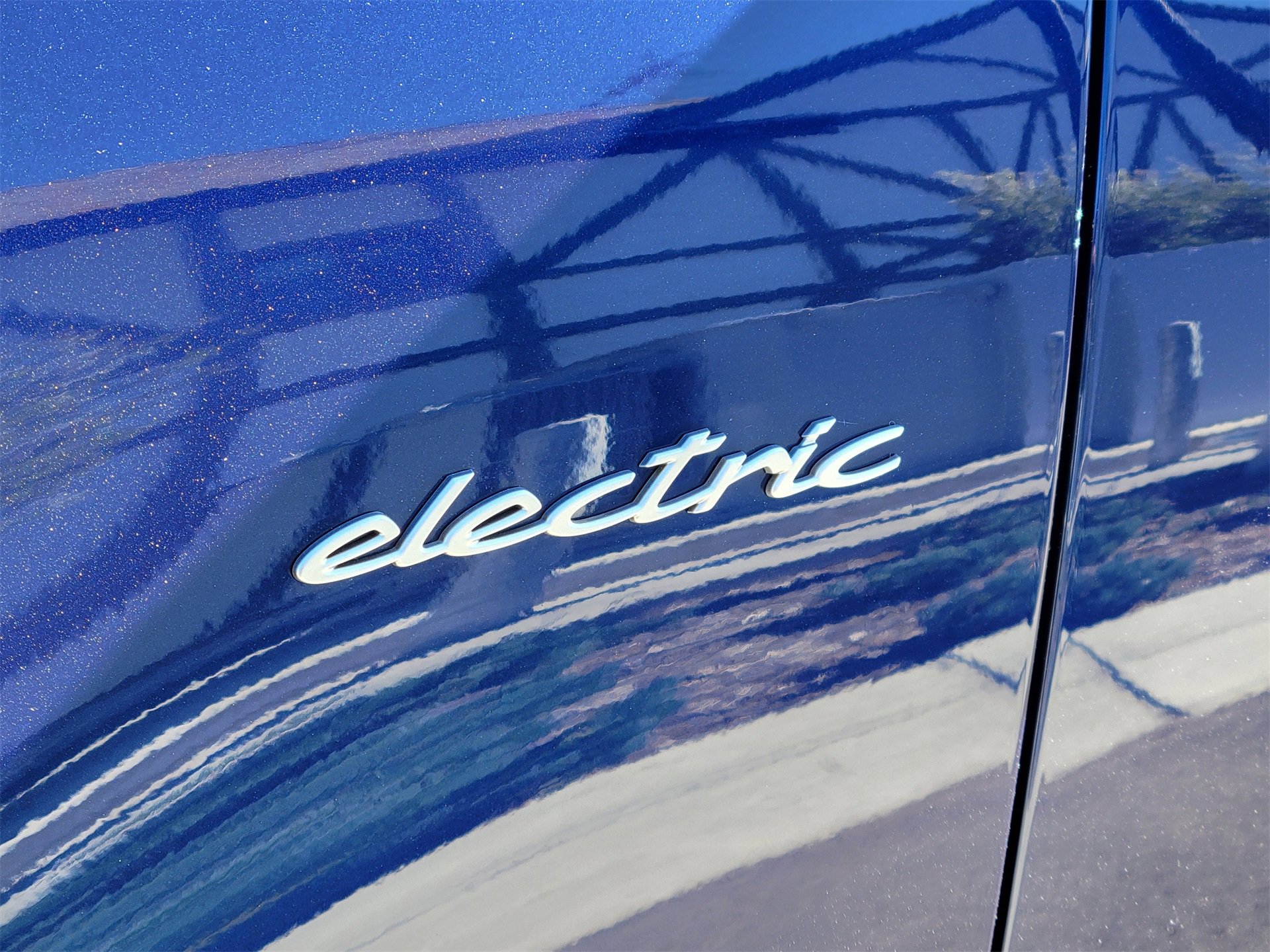 Certified 2024 Porsche Macan 4 Electric image 34