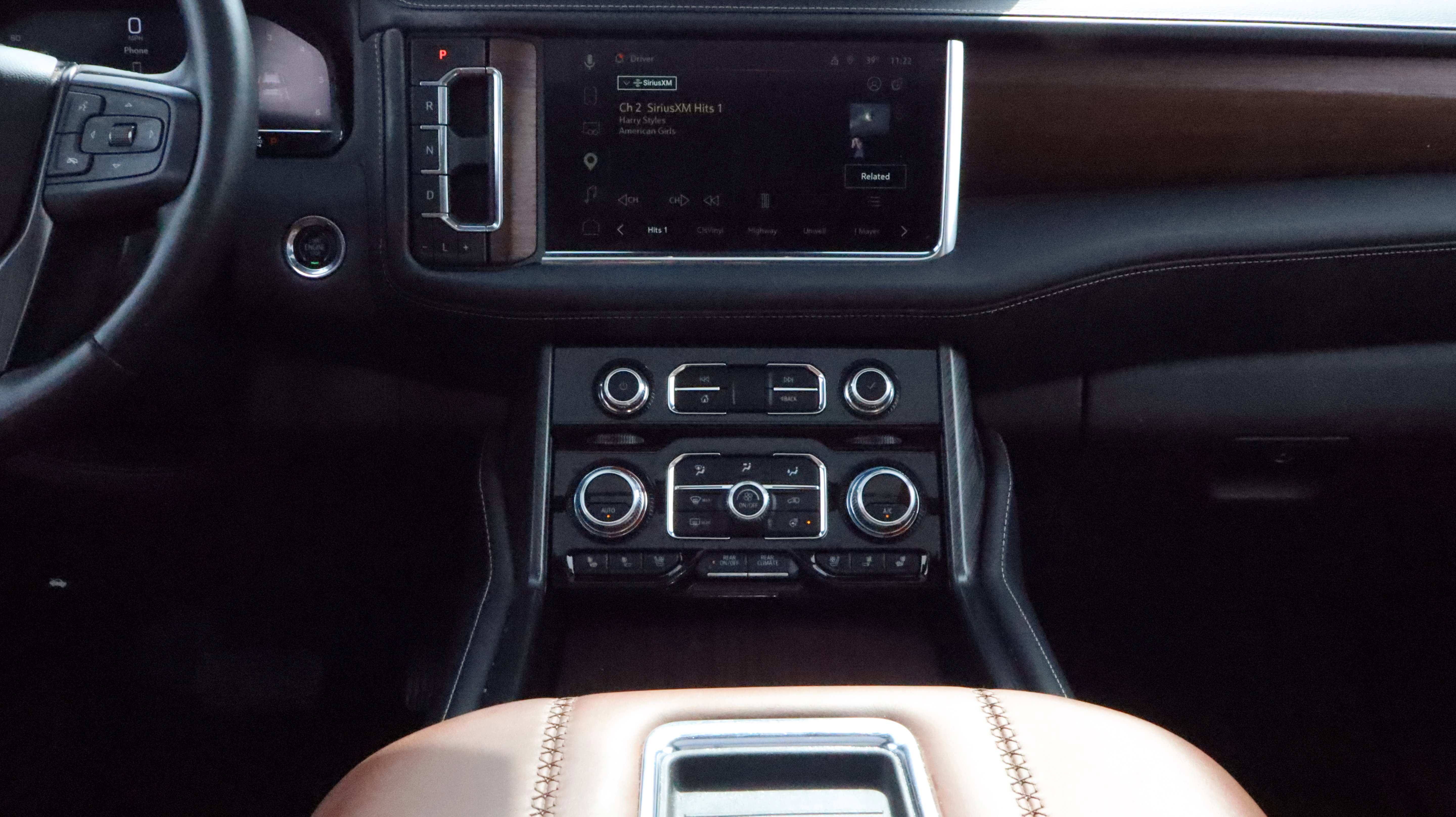 Certified 2023 GMC Yukon XL Denali Ultimate AWD/4WD image 11