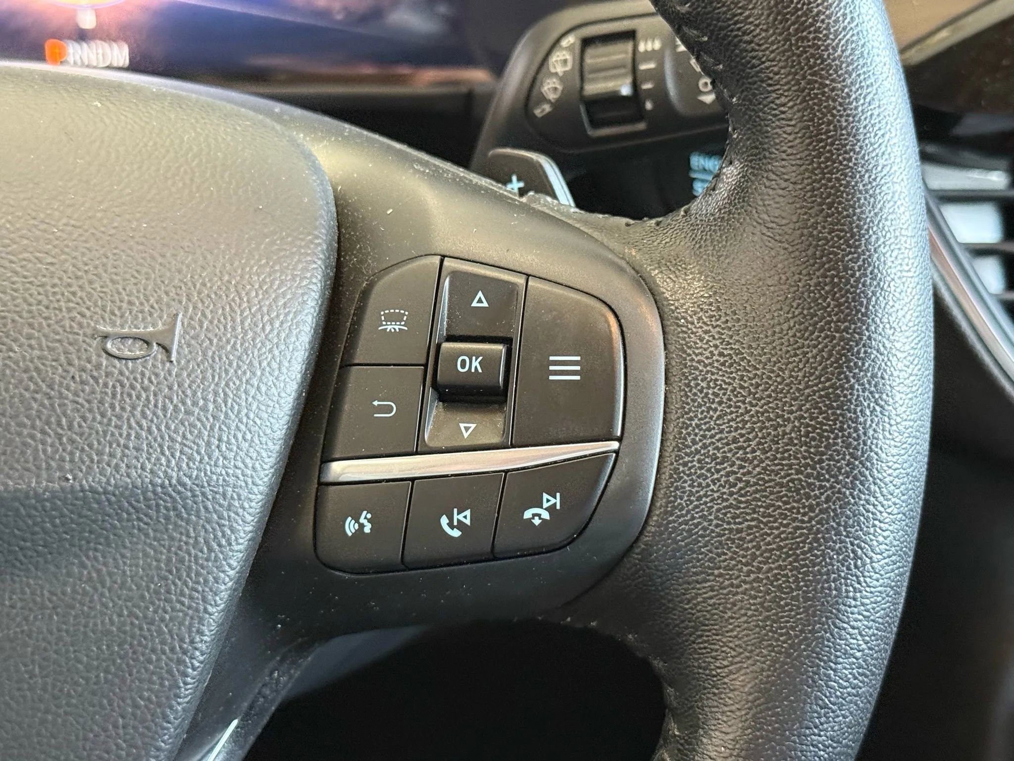 Used 2020 Ford Escape Titanium w/ Titanium Premium Package 2.0 image 13