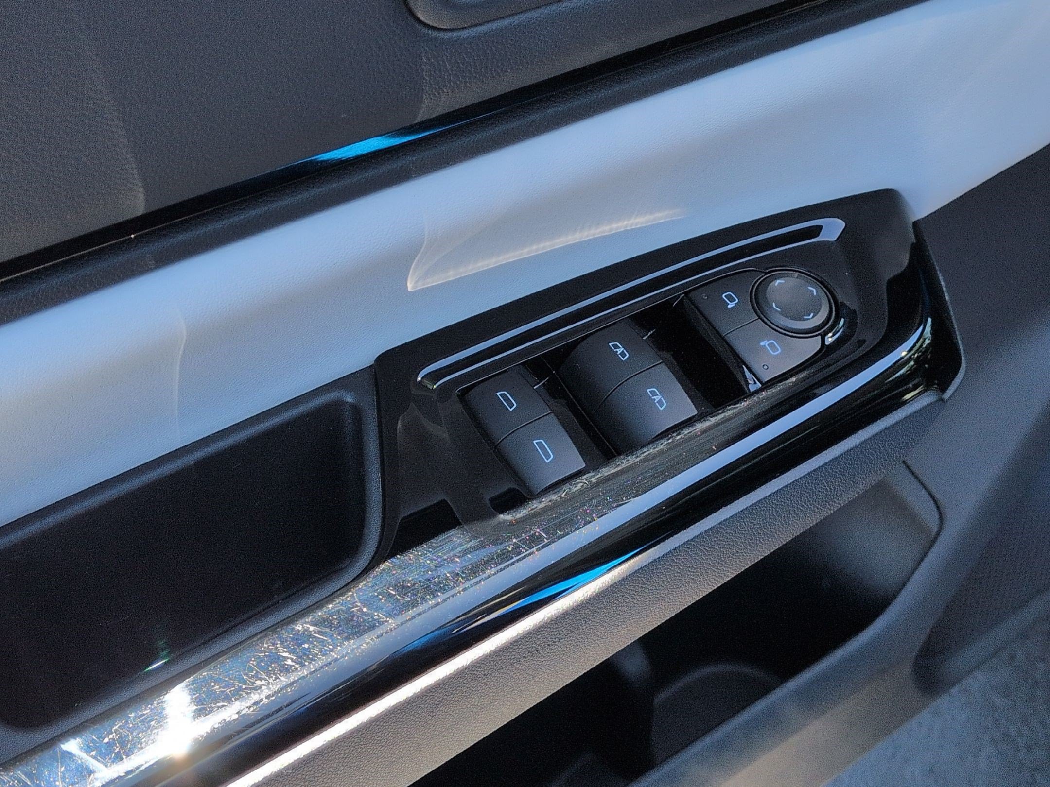 Used 2025 Honda Prologue Touring image 15
