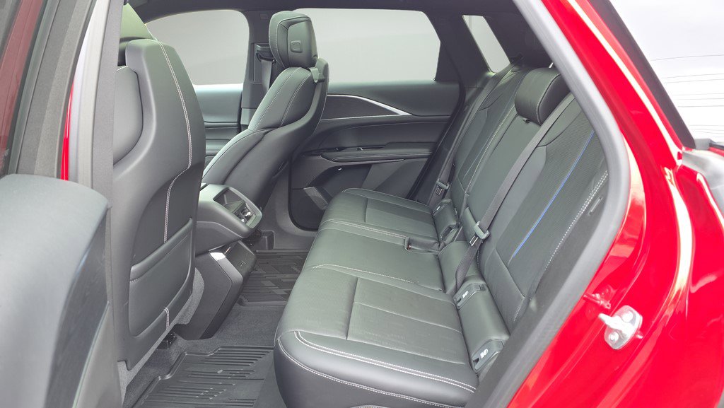 Certified 2025 Cadillac Lyriq Sport image 18