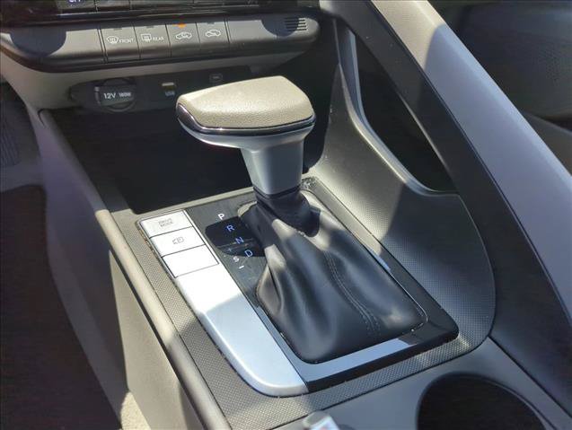 Used 2024 Hyundai Elantra SEL FWD image 10