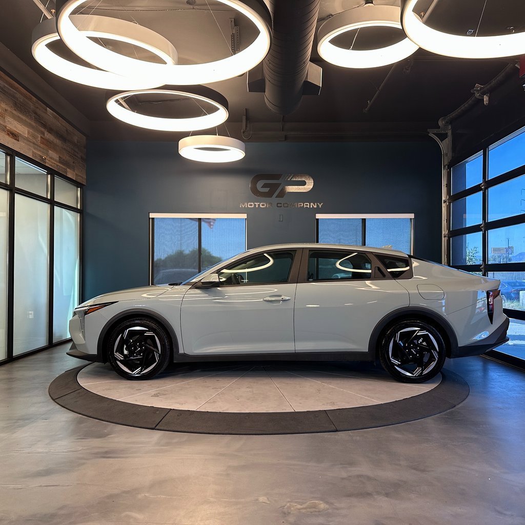 Used 2025 Kia K4 EX image 6