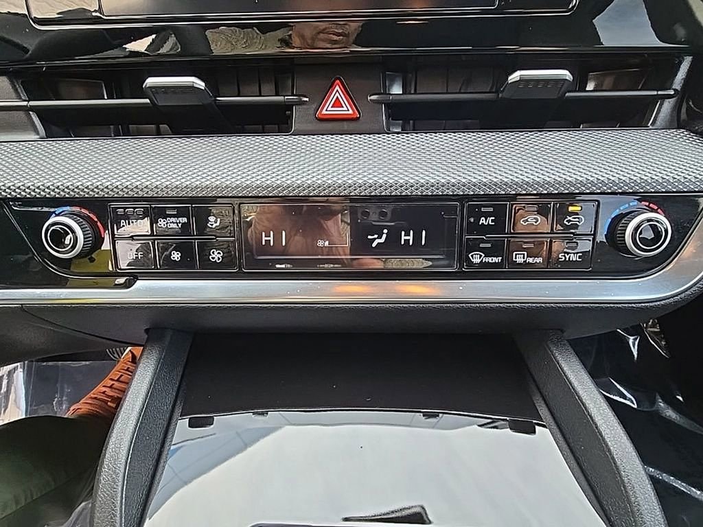 Used 2023 Kia Sportage LX image 17