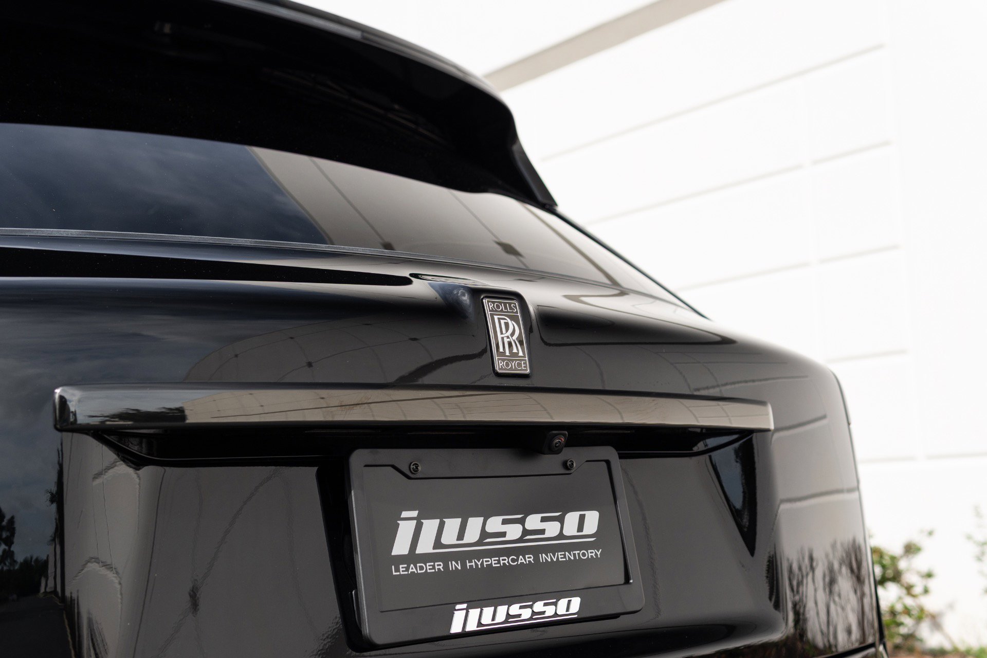Used 2022 Rolls-Royce Cullinan Black Badge w/ Dark Exterior Package AWD/4WD image 30