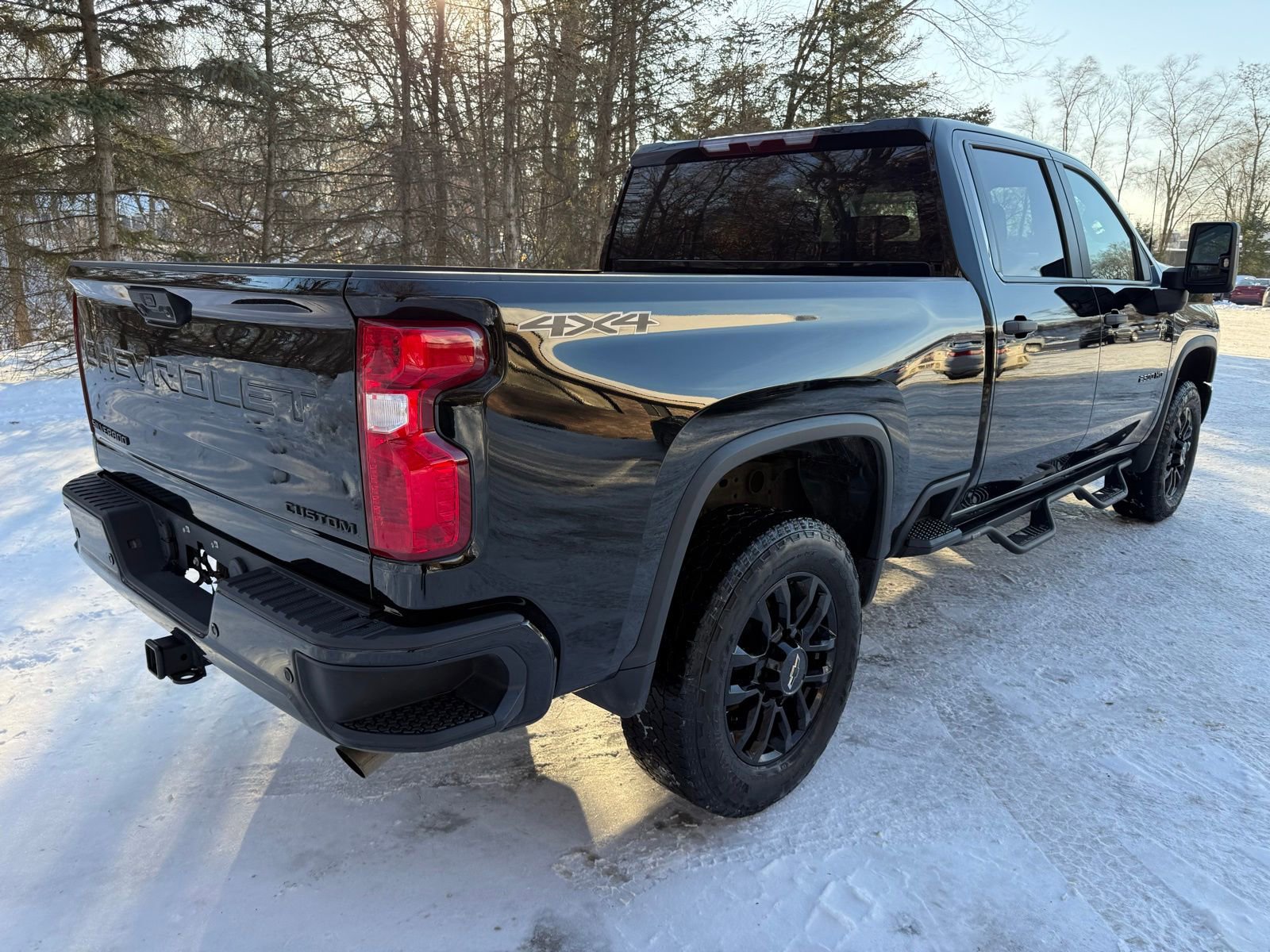 Used 2025 Chevrolet Silverado 2500 Custom w/ Custom Value Package image 2