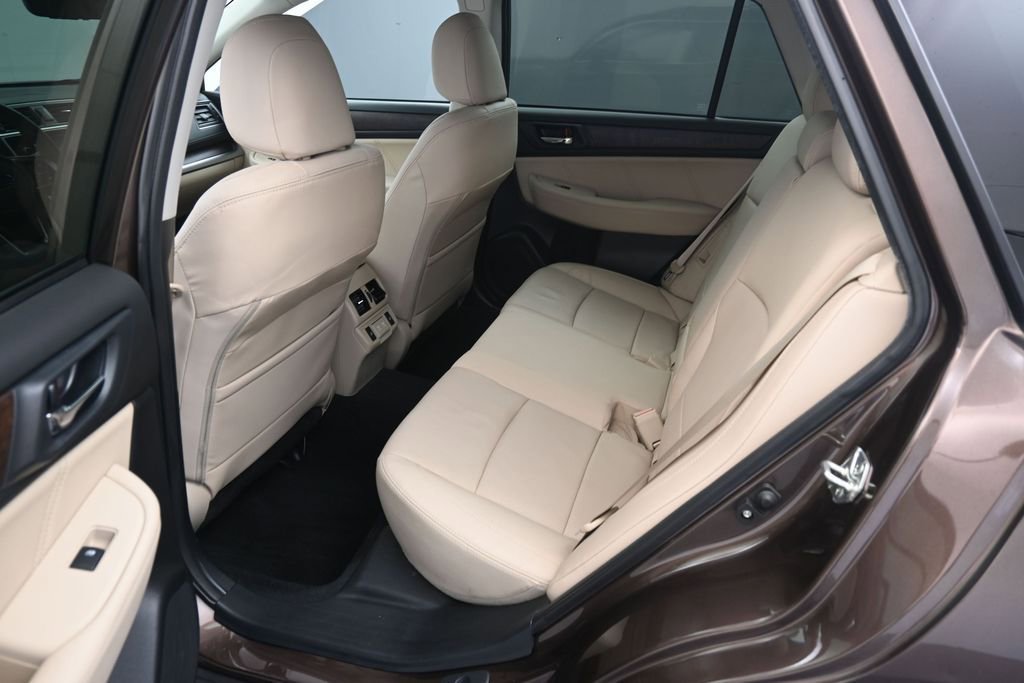 Used 2019 Subaru Outback 3.6R Limited w/ Popular Package #2 AWD/4WD image 18