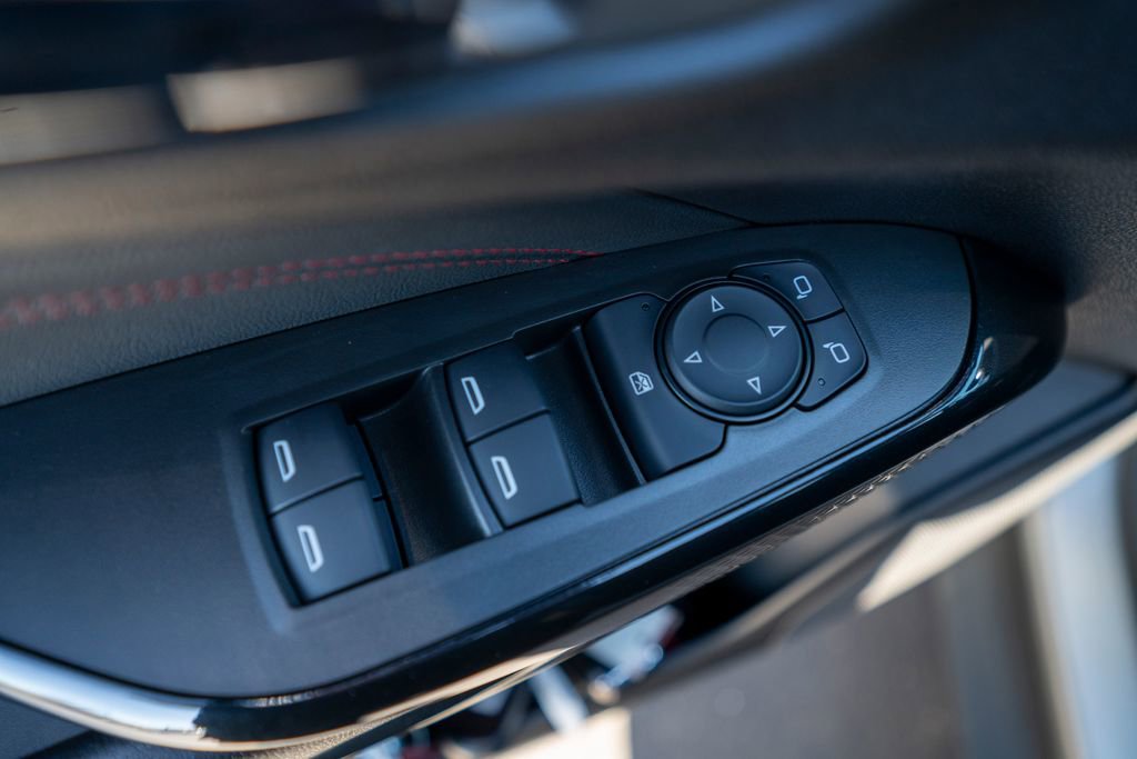 Certified 2026 Chevrolet Trax RS image 21