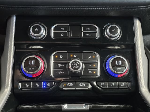 Used 2024 GMC Yukon Denali RWD image 17